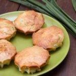 Пирожки с луком и яйцом — выпечка