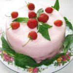 Мусс сметанно — клубничный — десерты