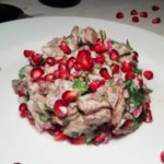 Салат с говядиной и гранатом — салаты