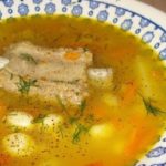 СУП СО СВИНЫМИ РЕБРЫШКАМИ
— супы