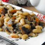 Салат с грибами и фасолью — салаты