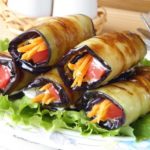 Рулетики из баклажанов с корейской морковкой — закуски