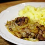 Куриная печень, жареная с луком — Вторые блюда