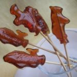 Сахарный петушок на палочке — десерты