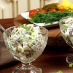 Салат «Сельдь по-баварски» с яблоком — салаты