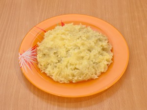Салат "Мимоза" с плавленым сыром