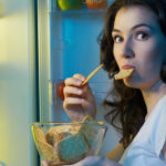 Как научиться есть меньше? Советы психотерапевта — диеты