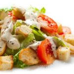 Салат «Цезарь» с креветками — салаты