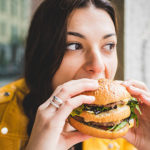 Стресс, усталость и другие причины, почему мы постоянно чувствуем голод — диеты