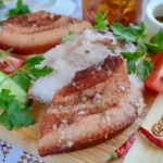 Сало в луковой шелухе — закуски