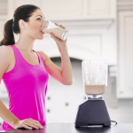 Почему диетологи рекомендуют худеющим белковые коктейли