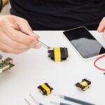 Поломки телефона: что делать и куда его нести